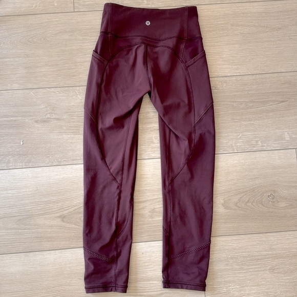 Lululemon Burgundy Fast And Free Tight ll Size 4 - Picture 3 of 3